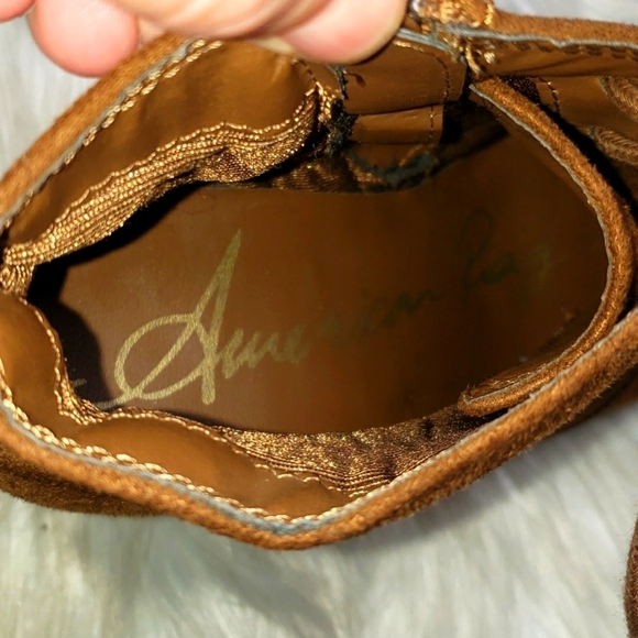 American Rag Baylie Brown Wedge Boots Shoes 9 Medium - Picture 8 of 12